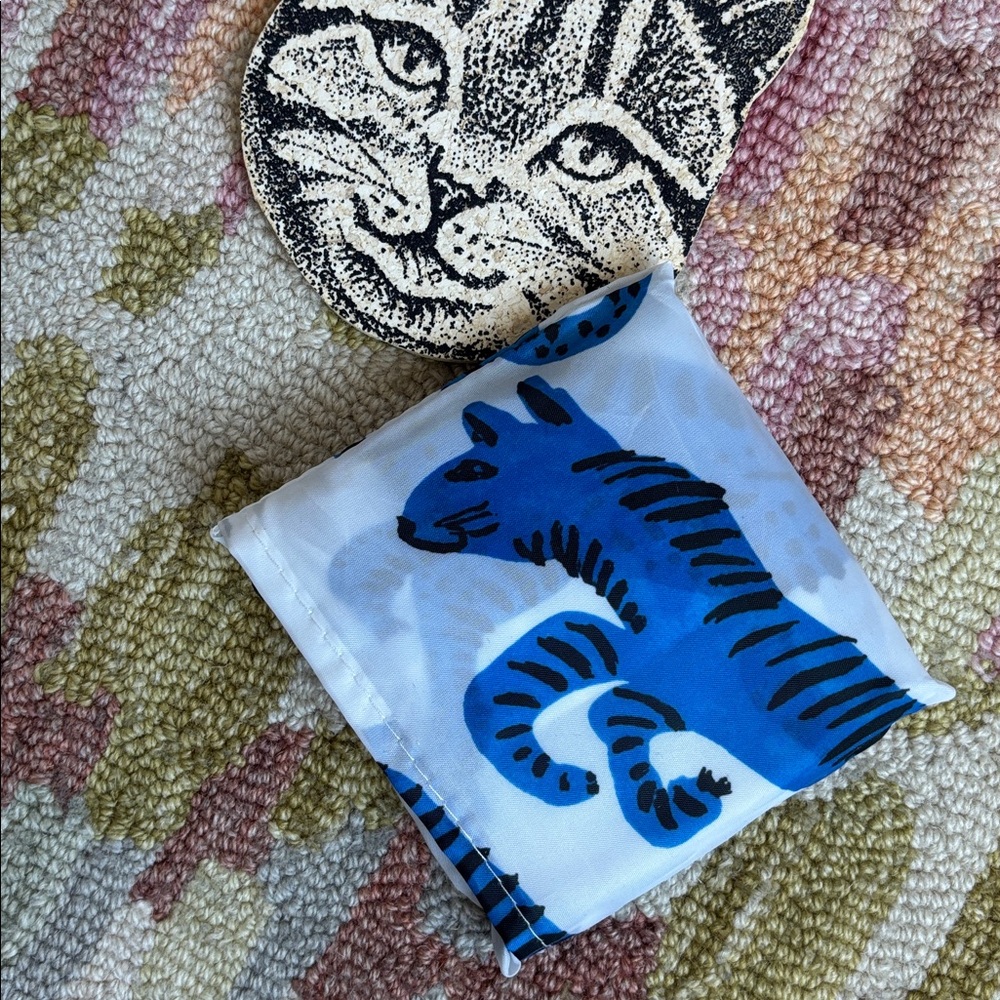 😸IKEA NWT SKYNKE Crazy Blue Cat reusable tote swirling blue felines Warhol-style
